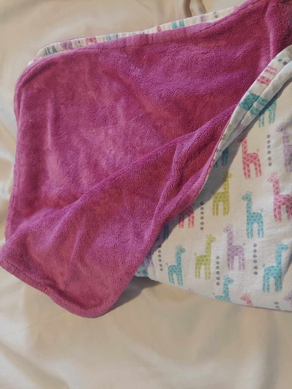 Pink Giraffe Baby Blanket Reversible Plush Fleece Stroller Blanket Pastel Animal